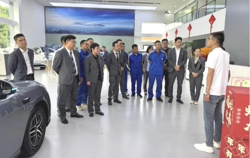 汽貿(mào)公司黨支部開展&ldquo;走出去、學(xué)進來，改作風(fēng)、促發(fā)展&rdquo;貫徹中央八項規(guī)定精神學(xué)習(xí)教育走深走實主題黨日活動