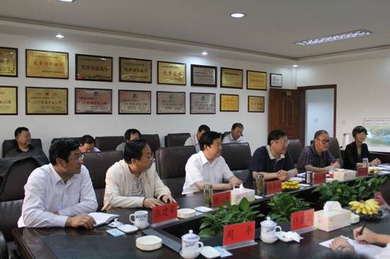 省委常委、副省長駱玉林實地考察物產(chǎn)集團&ldquo;雙百&rdquo;行動重點項目